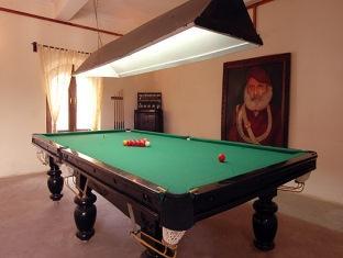 Hotel Alipura Palace 3*
